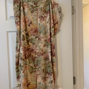 Woman’s plus skirt size 20w unlined